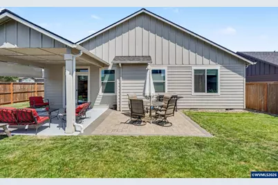 1411 SE Snowberry Av, Dallas, OR 97338 - Photo 33