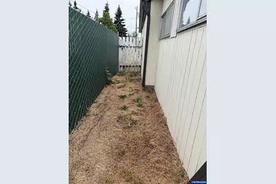 110 Hobbs St, Lebanon, OR 97355 - Photo 23