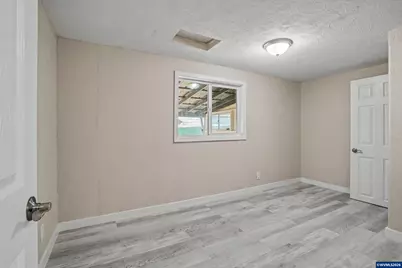 110 Hobbs St, Lebanon, OR 97355 - Photo 17