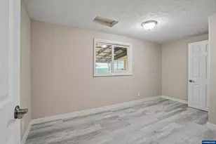 110 Hobbs St, Lebanon, OR 97355 - Photo 17