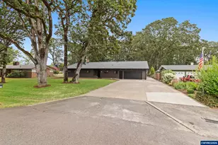175 Oak Ln, Lebanon, OR 97355 - Photo 3