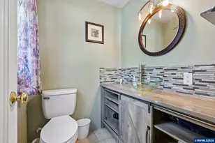 1915 23rd St NE, Salem, OR 97301 - Photo 21