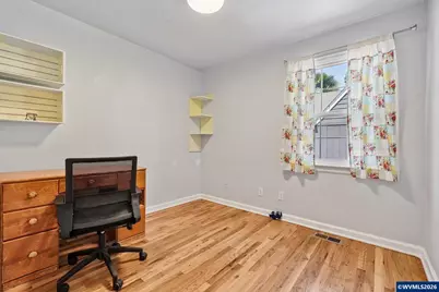 1915 23rd St NE, Salem, OR 97301 - Photo 17