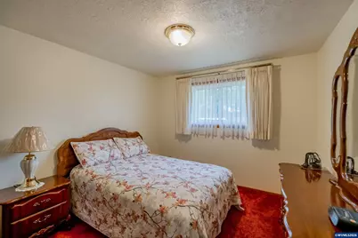 540 N 12th St, Independence, OR 97351 - Photo 27