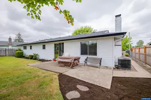 540 N 12th St, Independence, OR 97351 - Photo 33