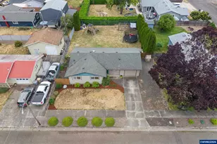 295 Wassom St, Lebanon, OR 97355 - Photo 29