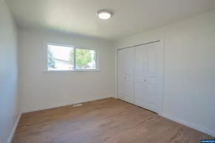 120 Kees St, Lebanon, OR 97355 - Photo 17