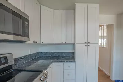 120 Kees St, Lebanon, OR 97355 - Photo 9