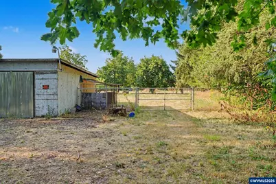 8851 Little Rd SE, Aumsville, OR 97325 - Photo 13