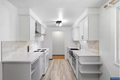 1213 Hemlock Lp, Independence, OR 97351 - Photo 7