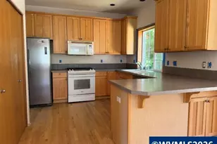 38266 E Knieriem Rd, Corbett, OR 97019 - Photo 9