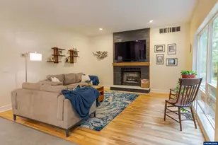 381 Silver Hills Cir SE, Salem, OR 97306 - Photo 7