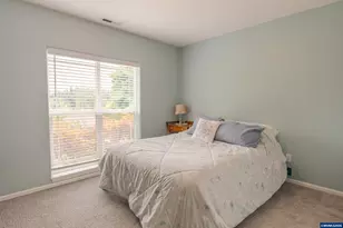 381 Silver Hills Cir SE, Salem, OR 97306 - Photo 33