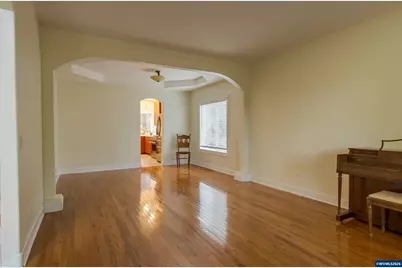 381 Silver Hills Cir SE, Salem, OR 97306 - Photo 5