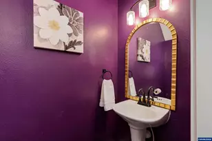 4889 Whitewater St NE, Salem, OR 97305 - Photo 15