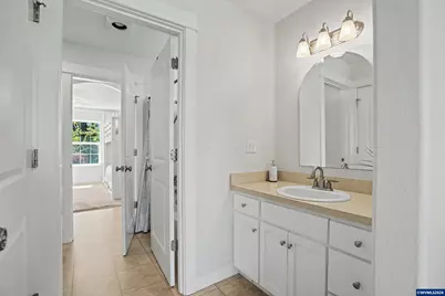 30090 Vicki Ln, Lebanon, OR 97355 - Photo 19
