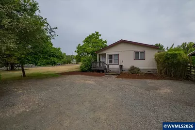 721 N 12th St, Philomath, OR 97370 - Photo 7