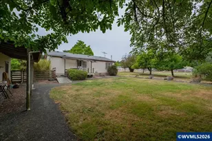 721 N 12th St, Philomath, OR 97370 - Photo 33