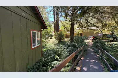 1799 N Doris Ln, Otis, OR 97368 - Photo 3