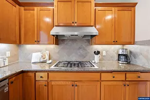 2454 Egret Ave SE, Salem, OR 97306 - Photo 9