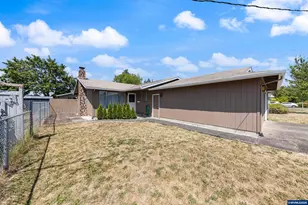 105 SE Berry St, Lebanon, OR 97355 - Photo 33