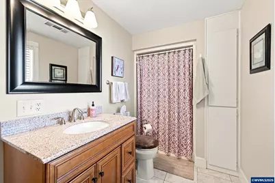 1050 Astor Wy, Woodburn, OR 97071 - Photo 15