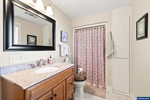 1050 Astor Way, Woodburn, OR 97071 - Photo 15