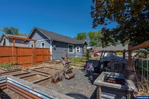 1510 S 10th St, Lebanon, OR 97355 - Photo 29