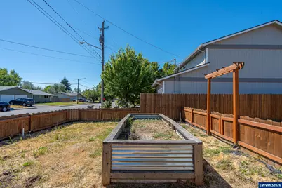 3420 Marion St SE, Albany, OR 97322 - Photo 37