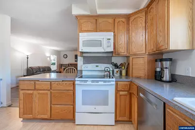 3420 Marion St SE, Albany, OR 97322 - Photo 7