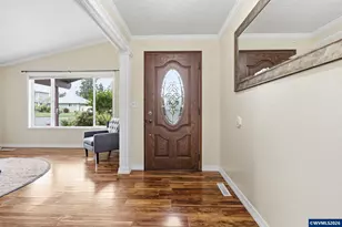 565 Brown Ct Ct, Woodburn, OR 97071 - Photo 5