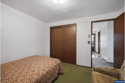 334 S Cascade Dr, Woodburn, OR 97071 - Photo 17