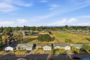 334 S Cascade Dr, Woodburn, OR 97071 - Photo 23