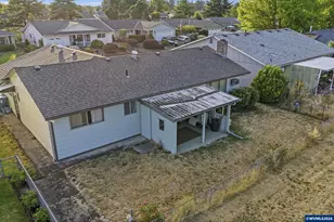 334 S Cascade Dr, Woodburn, OR 97071 - Photo 21