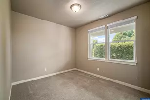 2789 Dover Av NW, Albany, OR 97321 - Photo 9