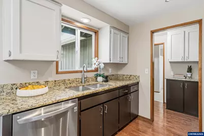 1635 Pioneer St, Philomath, OR 97370 - Photo 13