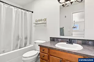 195 Picture St, Independence, OR 97351 - Photo 35
