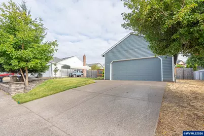 330 NW Denton St, Dallas, OR 97338 - Photo 3