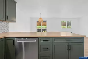 330 NW Denton St, Dallas, OR 97338 - Photo 17