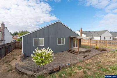 330 NW Denton St, Dallas, OR 97338 - Photo 43