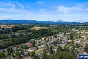 409 NW Yamhill St, Sheridan, OR 97378 - Photo 43