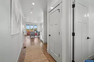 5662 49th Ave NE, Salem, OR 97305 - Photo 5