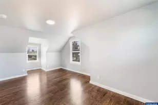 415 S 11th St, Independence, OR 97351 - Photo 25