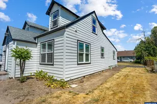 415 S 11th St, Independence, OR 97351 - Photo 3