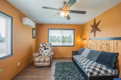 33554 Penny Ln, Lebanon, OR 97355 - Photo 9