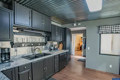 33554 Penny Ln, Lebanon, OR 97355 - Photo 5