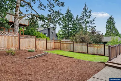 2026 NW Christopher Pl, Corvallis, OR 97330 - Photo 33