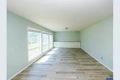 692 Burgundy Av NE, Keizer, OR 97303 - Photo 11