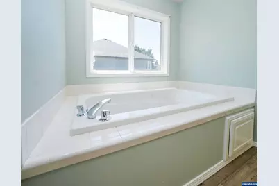 692 Burgundy Av NE, Keizer, OR 97303 - Photo 29