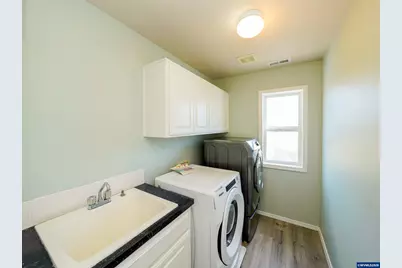 692 Burgundy Av NE, Keizer, OR 97303 - Photo 33